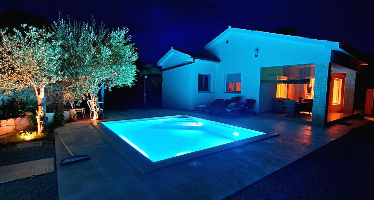 Villa Nevera Omišalj Exterior foto